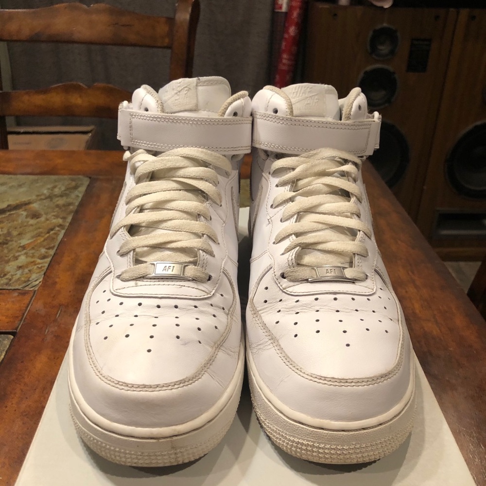 Air Force 1 Mid’s